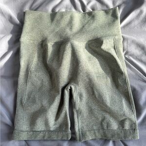 scrunch butt workout shorts